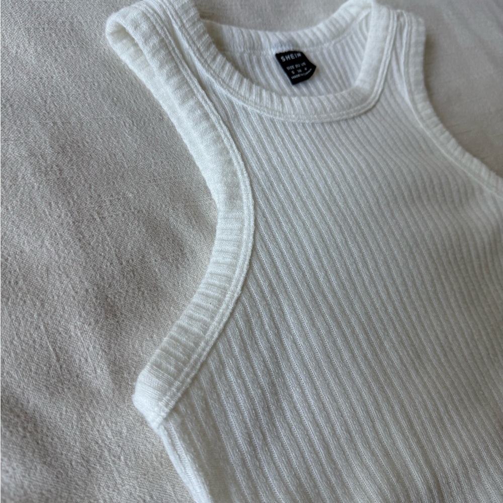 SHEIN White Ribbed Tank Top - Picture 3 of 3